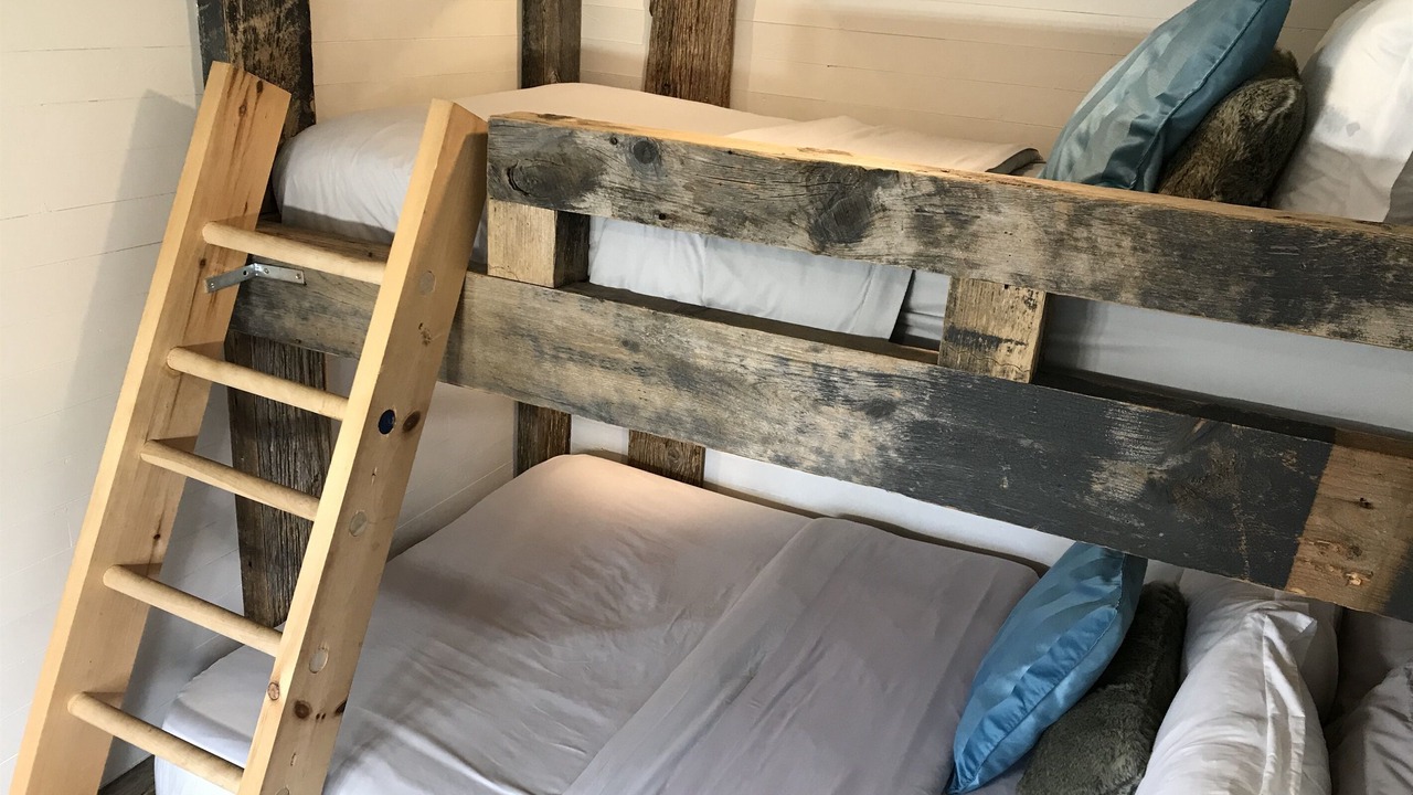 Photo of Bedroom in Lansdowne