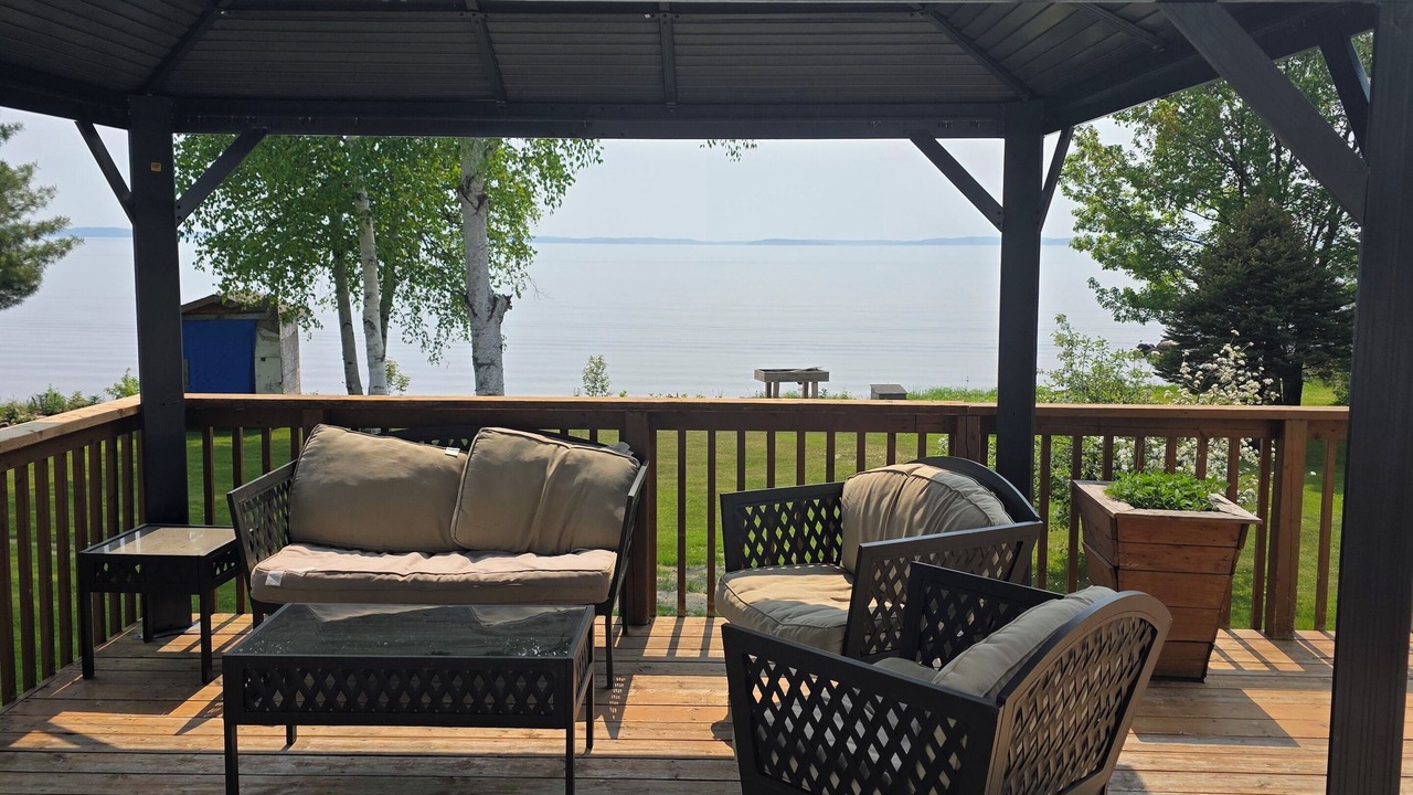 Photo of Patio Balcony in Wahnapitae First Nation