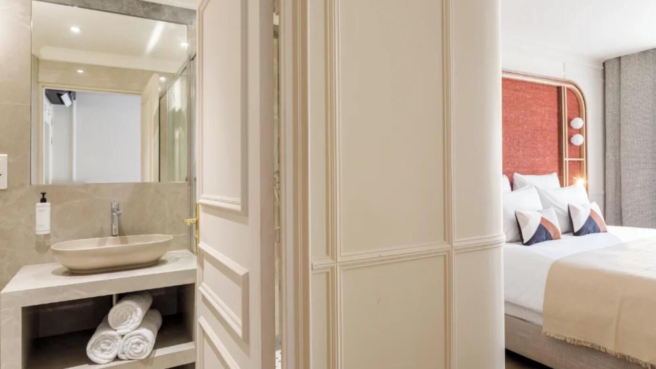 Photo of Bedroom in 3rd Arrondissement