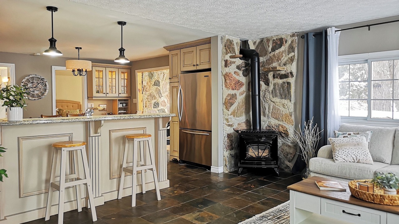 Photo of Bedroom in Walkerton