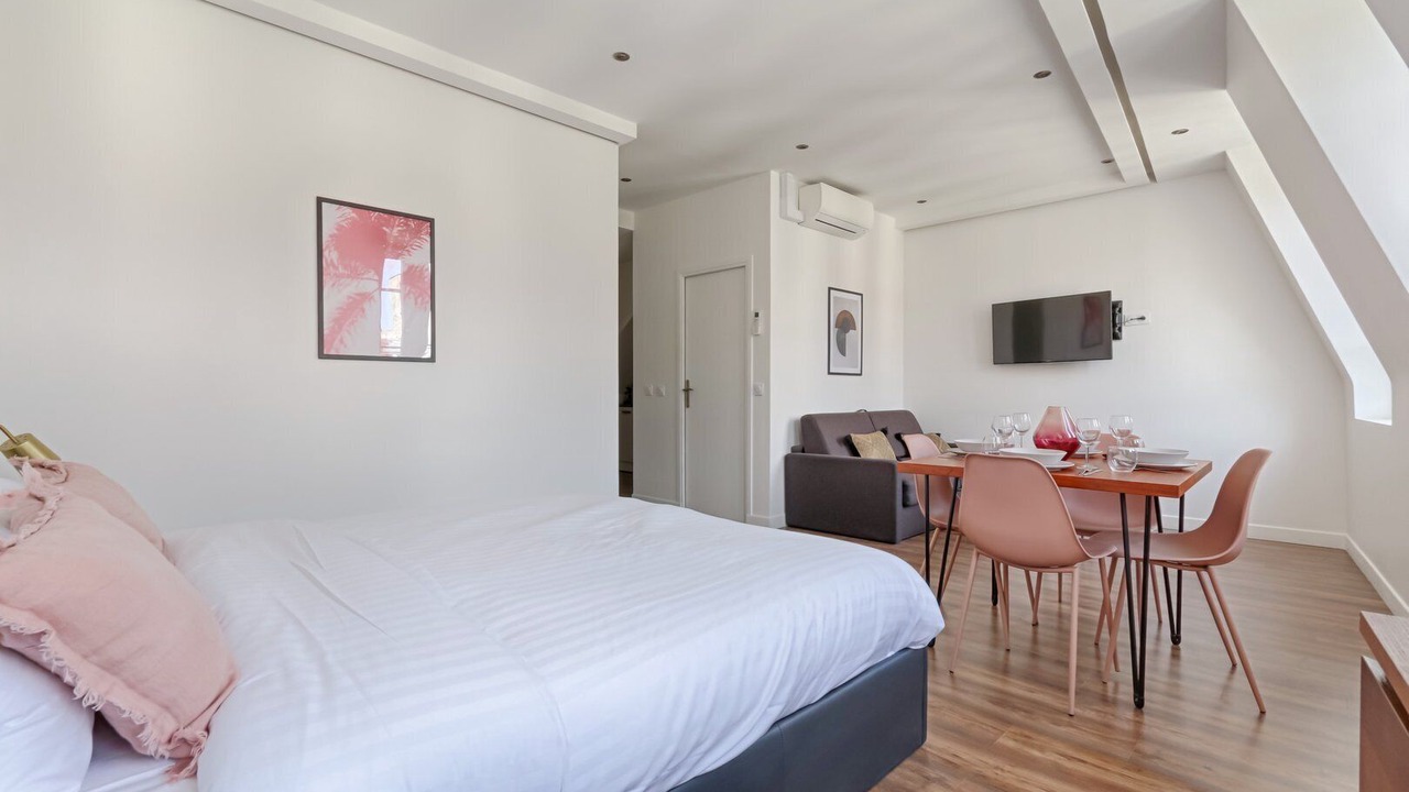 Photo of Bedroom in Strasbourg -Saint-Denis