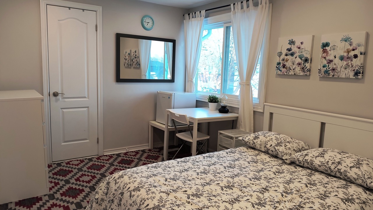 Photo of Bedroom in Oakville