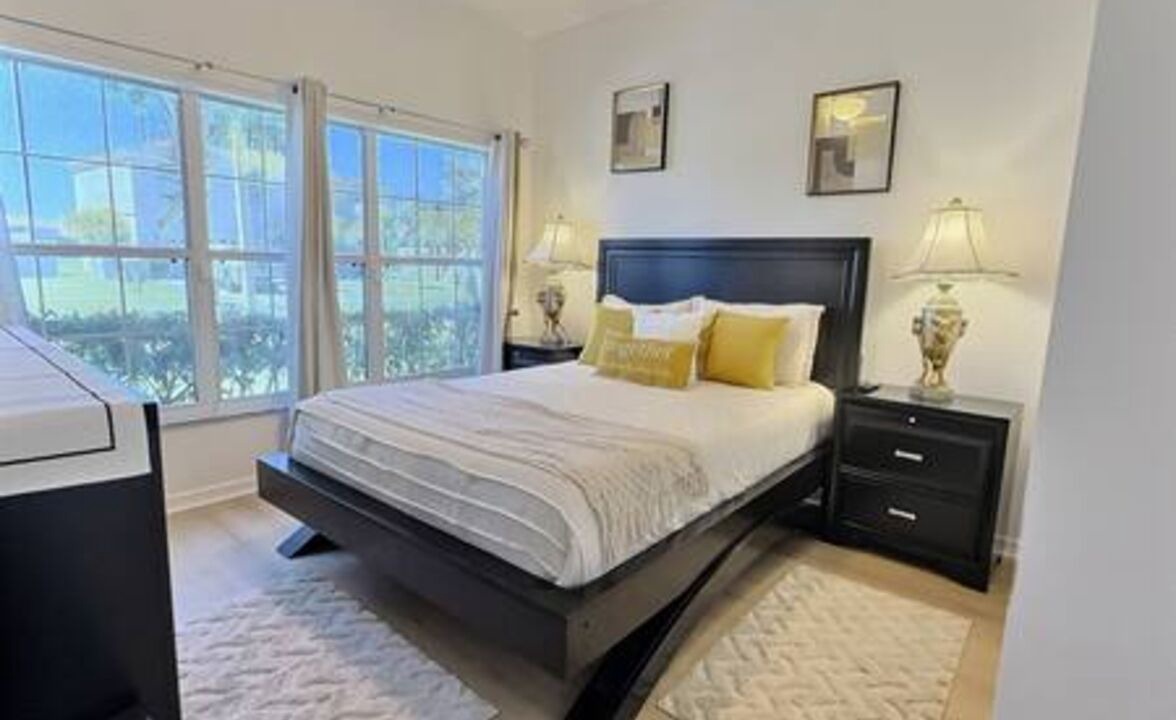 Photo of Bedroom in Crescent Lakes
