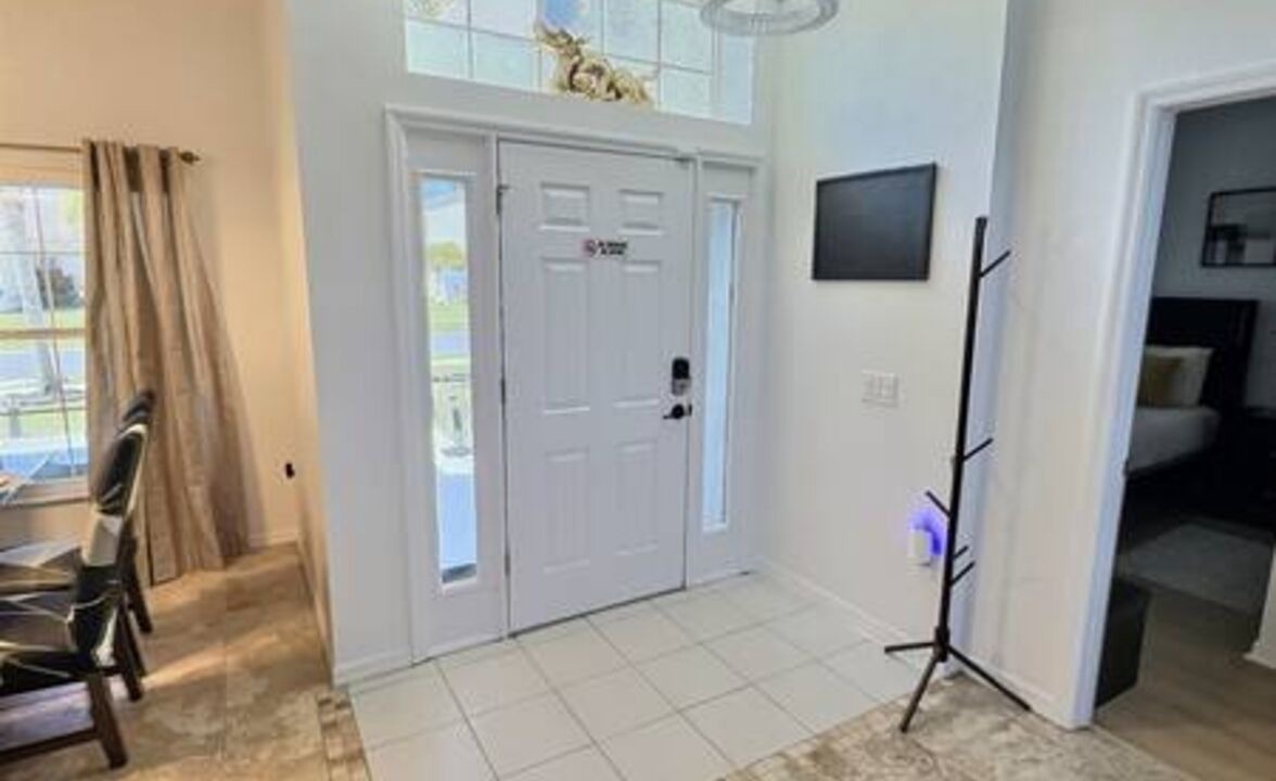 Photo of Bedroom in Crescent Lakes