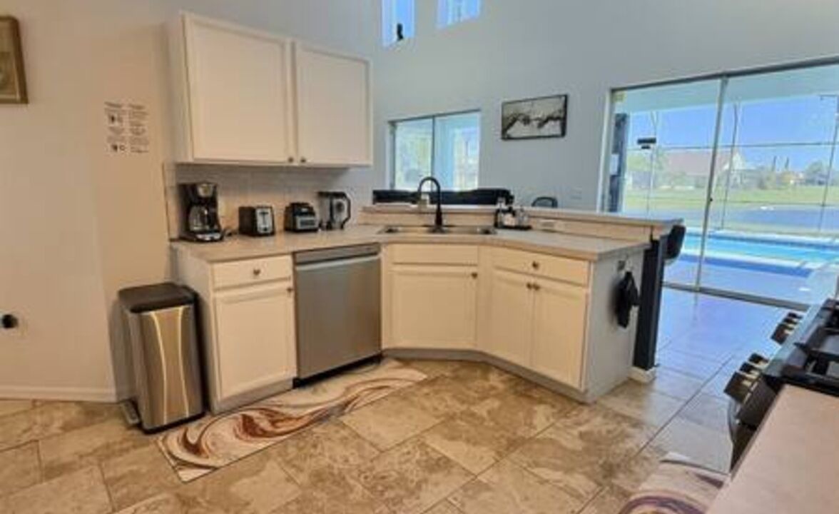 Photo of Kitchen in Crescent Lakes