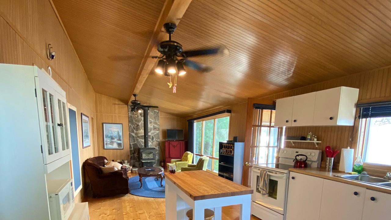 Photo of Bedroom in Crystal Falls