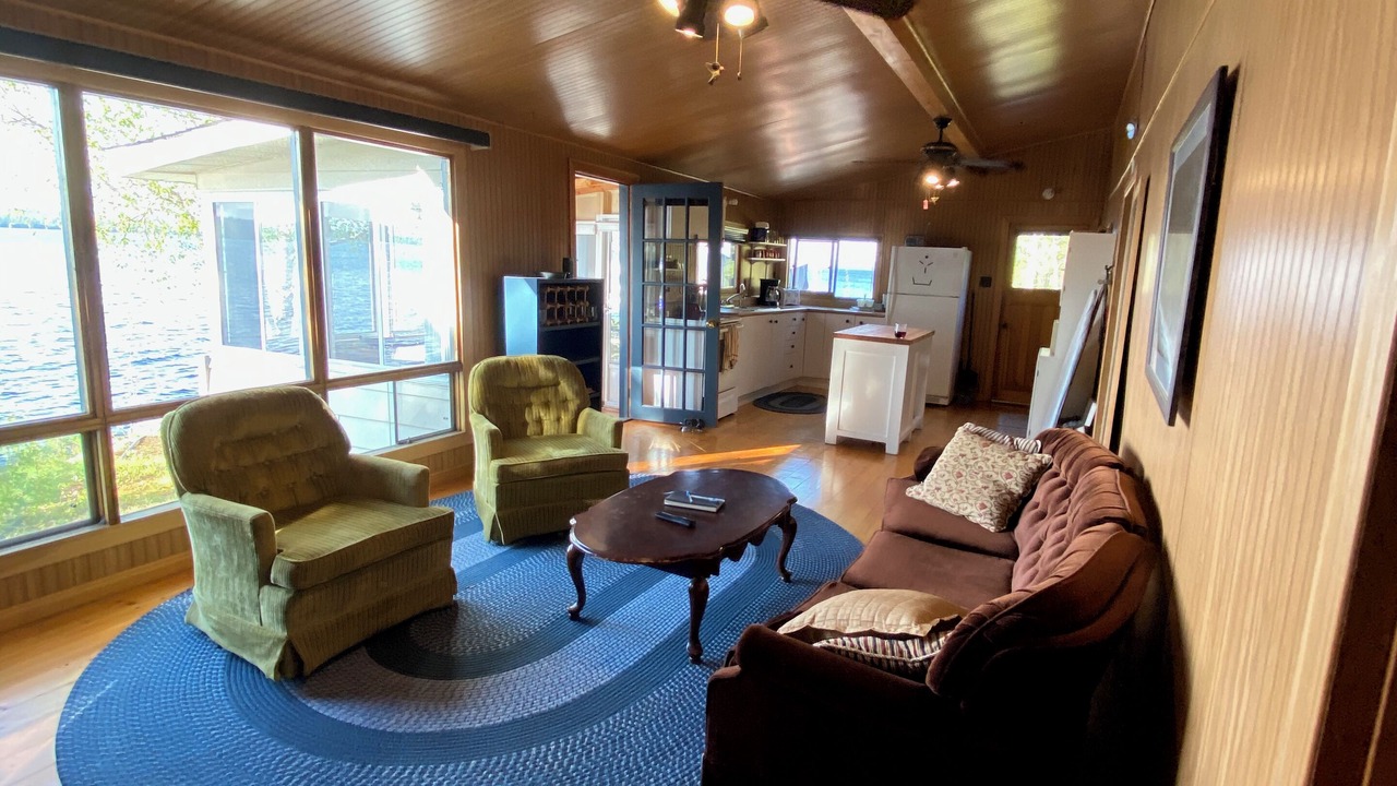 Photo of Bedroom in Crystal Falls