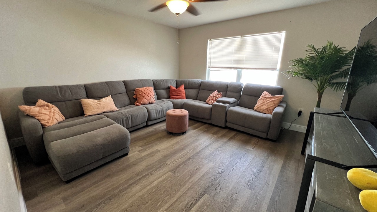 Photo of Livingroom in Winter Haven