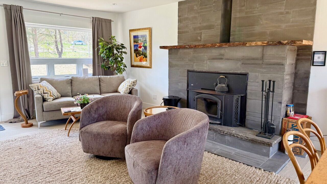 Photo of Livingroom in Meaford