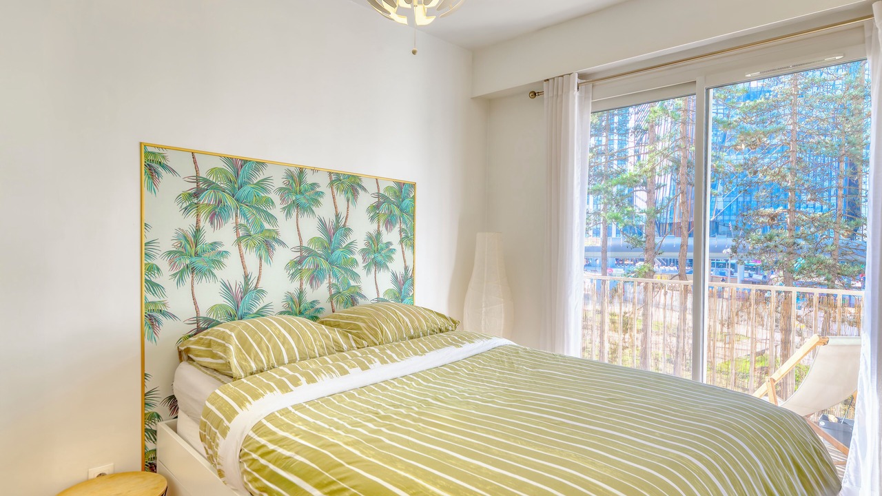 Photo of Bedroom in Puteaux