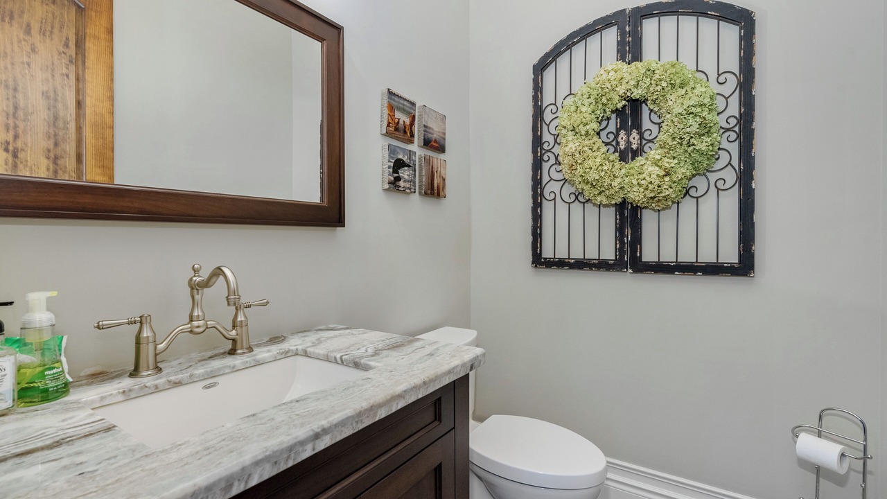 Photo of Bathroom in Oro Station