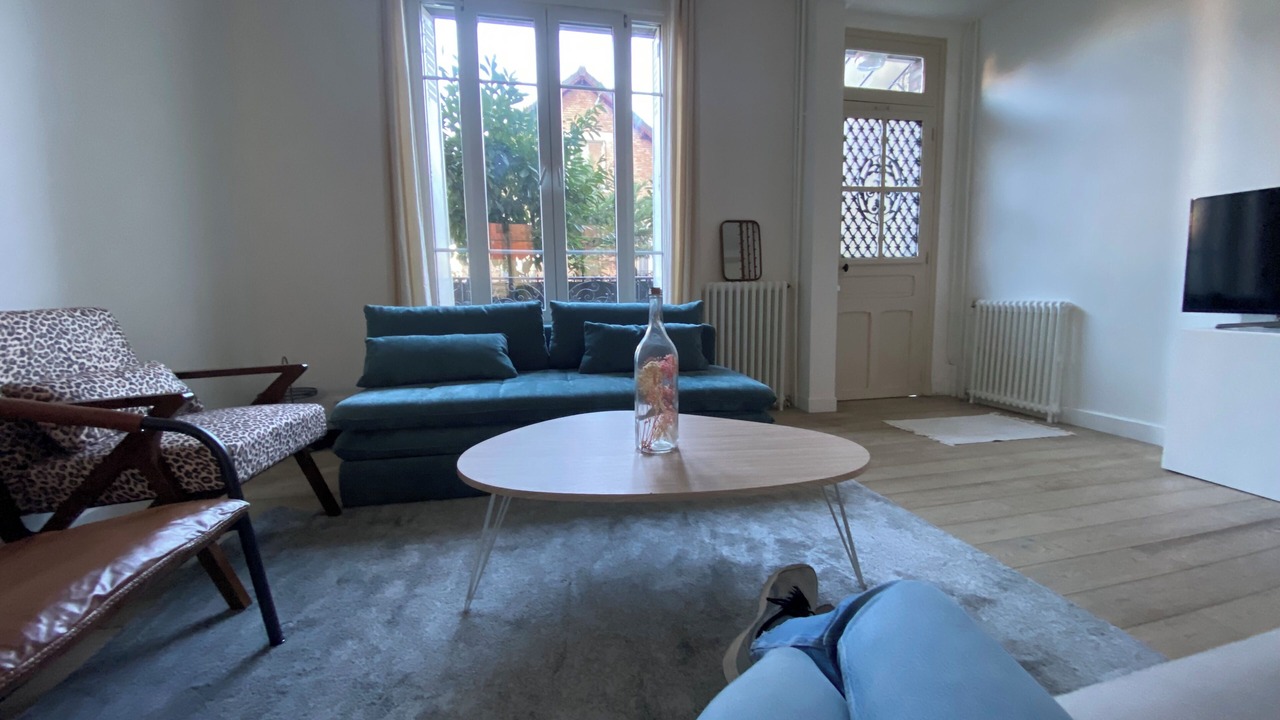 Photo of Livingroom in Courbevoie