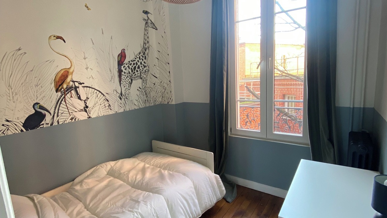 Photo of Bedroom in Courbevoie