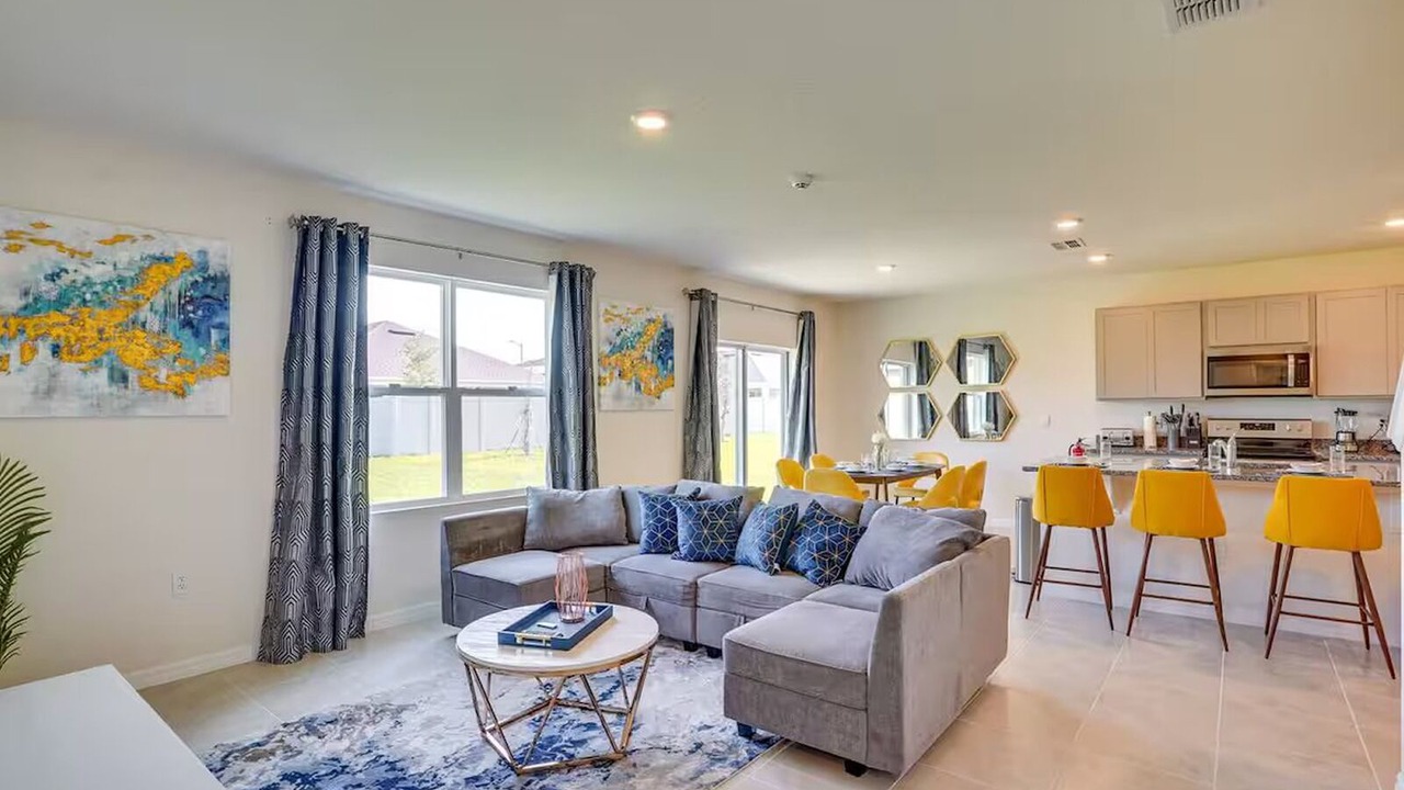 Photo of Livingroom in Haines City