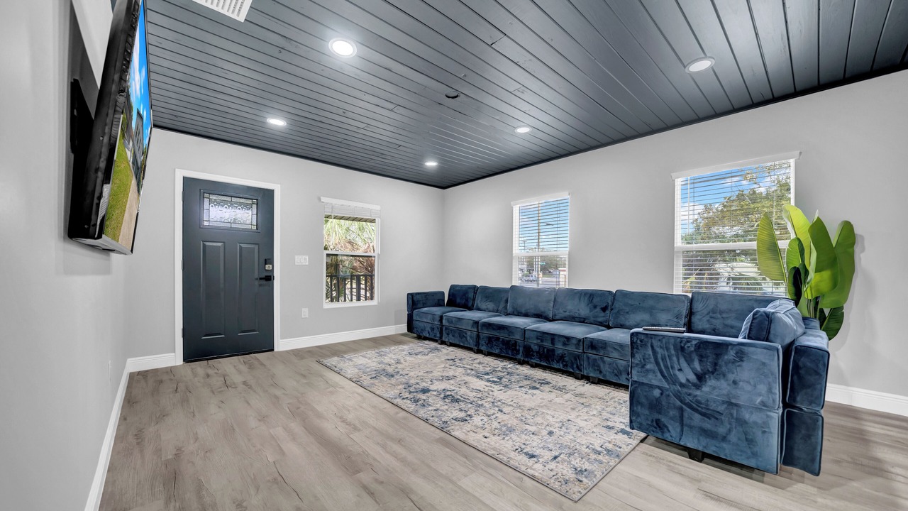 Photo of Livingroom in Lutz