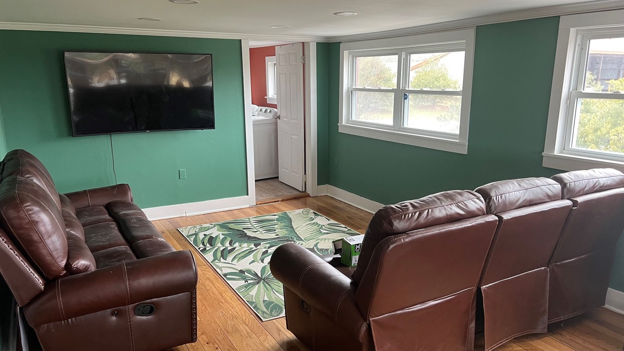 Photo of Livingroom in Town of Reading