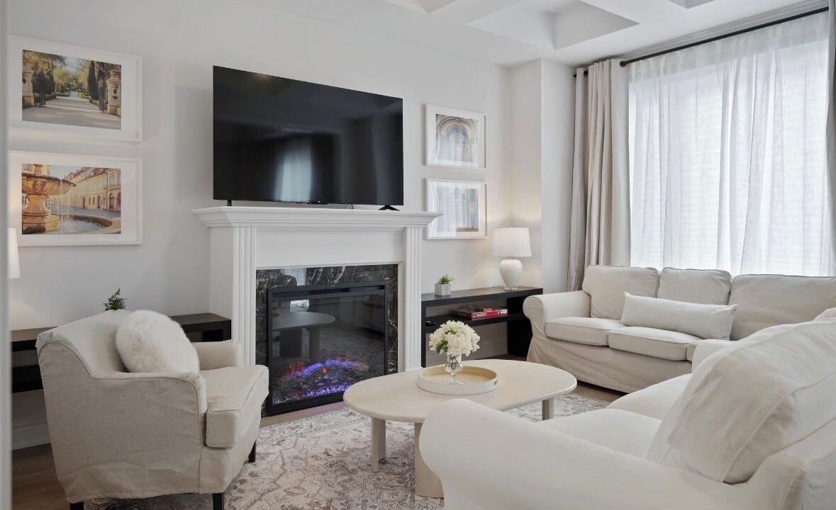 Photo of Livingroom in Oakville