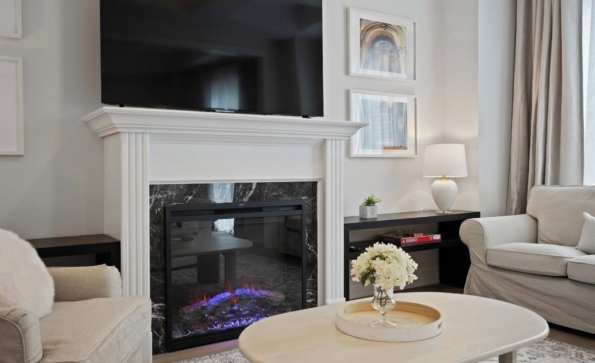 Photo of Livingroom in Oakville