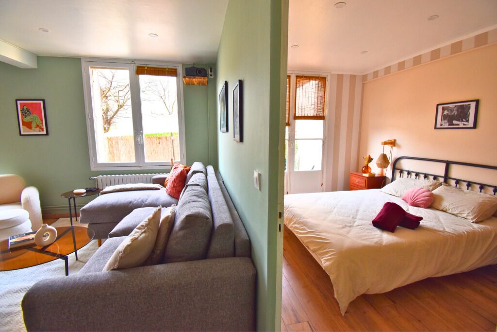 Photo of Bedroom in Aubervilliers