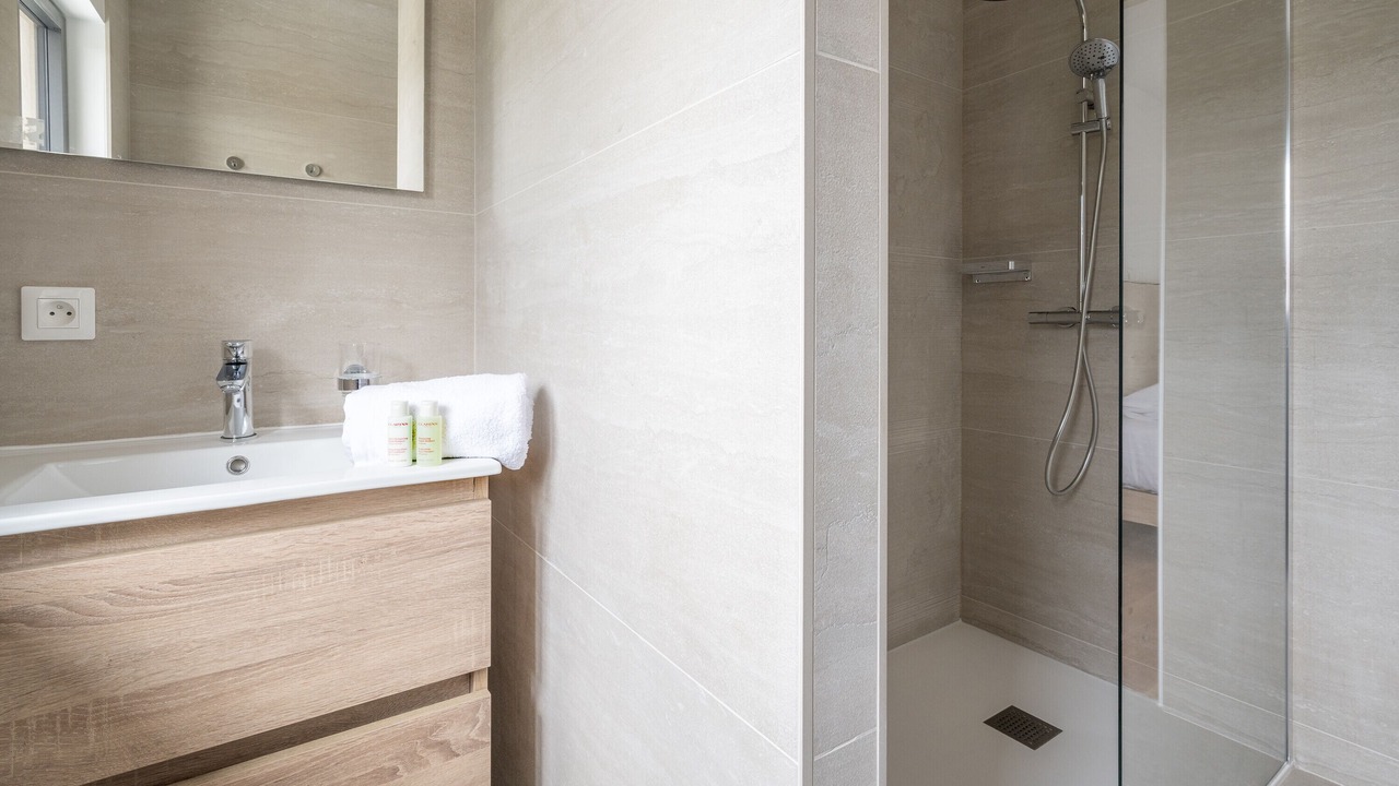 Photo of Bathroom in Magny-le-Hongre