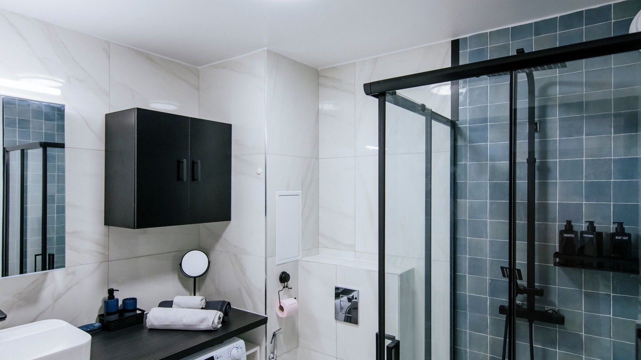 Photo of Bathroom in Issy-les-Moulineaux