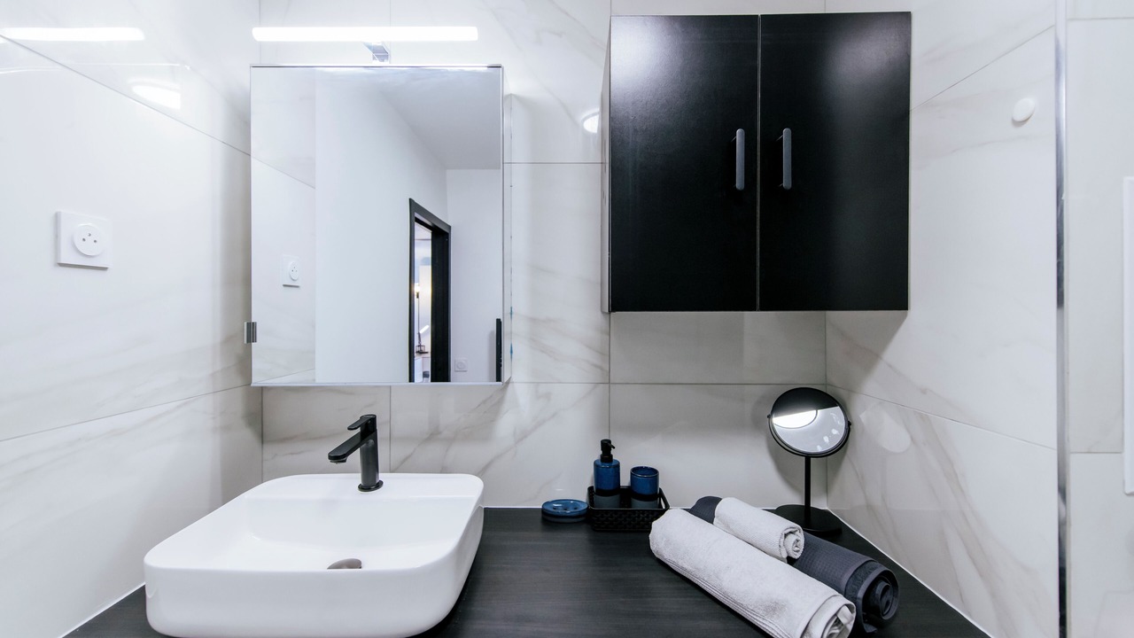 Photo of Bathroom in Issy-les-Moulineaux