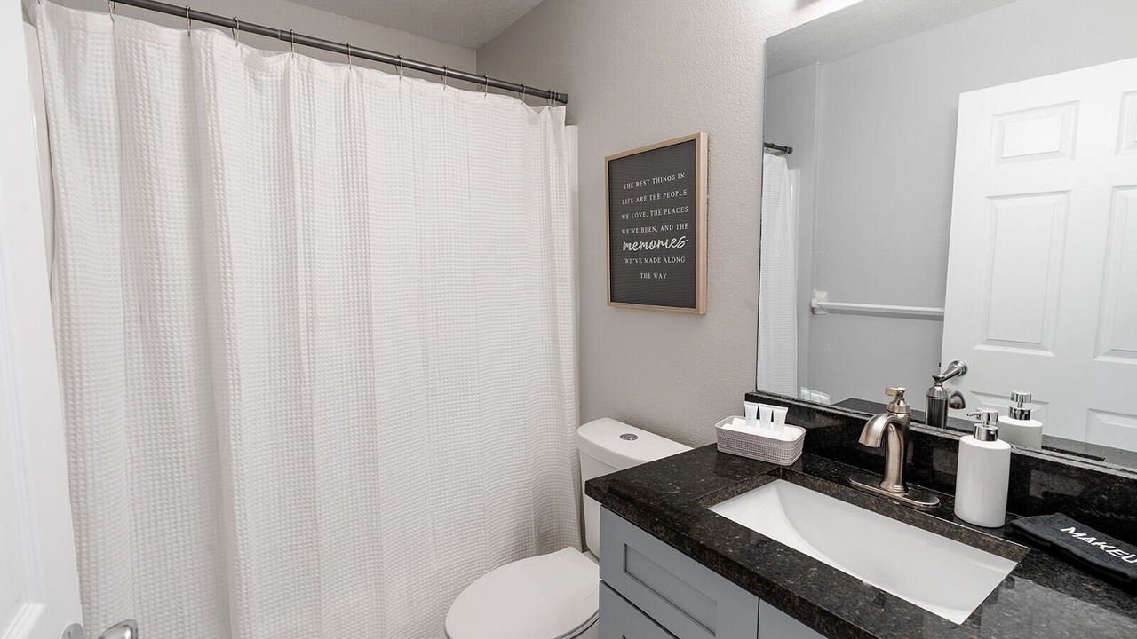 Photo of Bathroom in Lake Wales