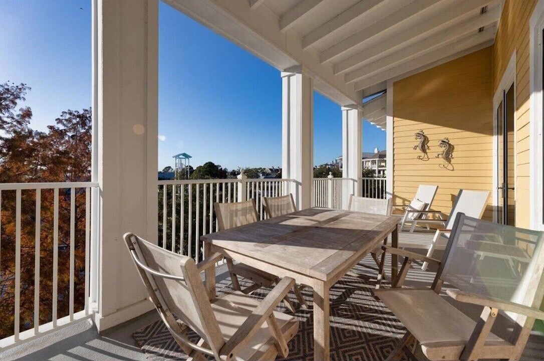 Photo of Patio Balcony in Baytowne Wharf