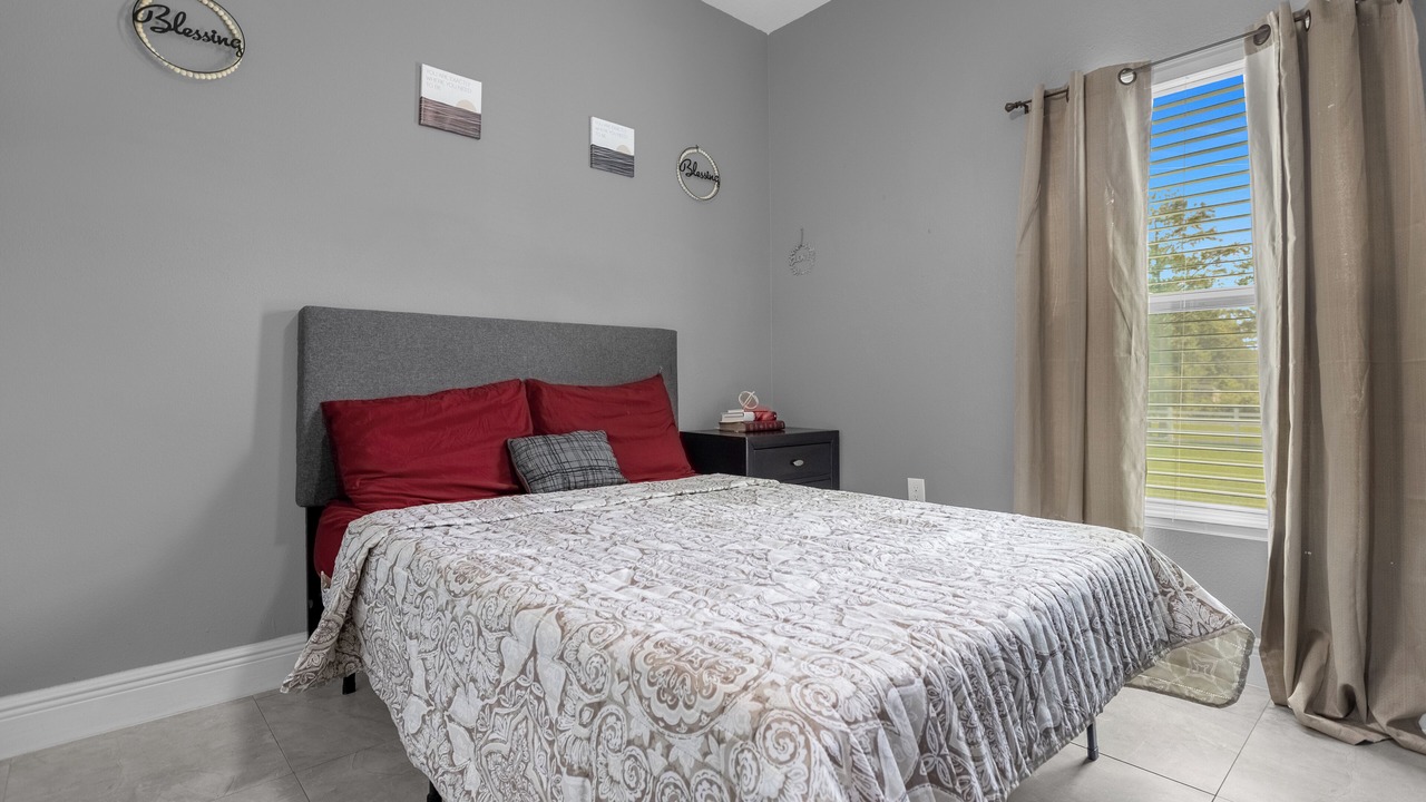 Photo of Bedroom in Holopaw