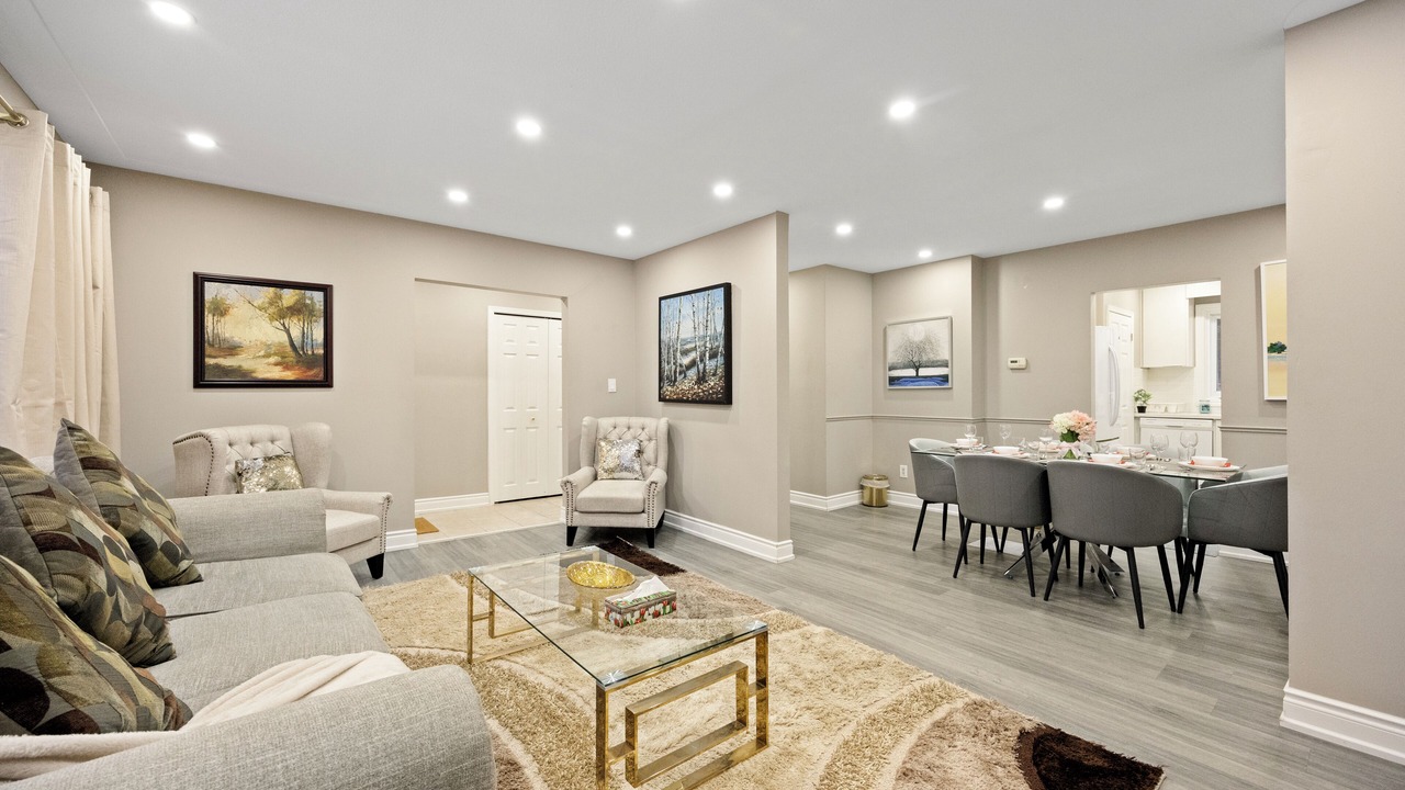 Photo of Livingroom in Burlington