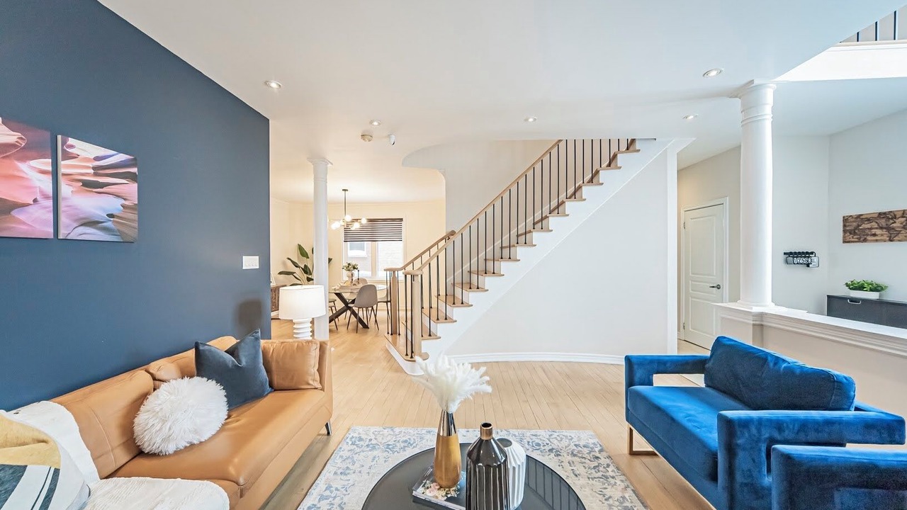 Photo of Livingroom in Richmond Hill