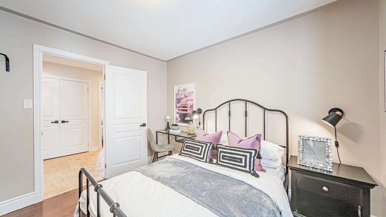 Photo of Bedroom in Richmond Hill