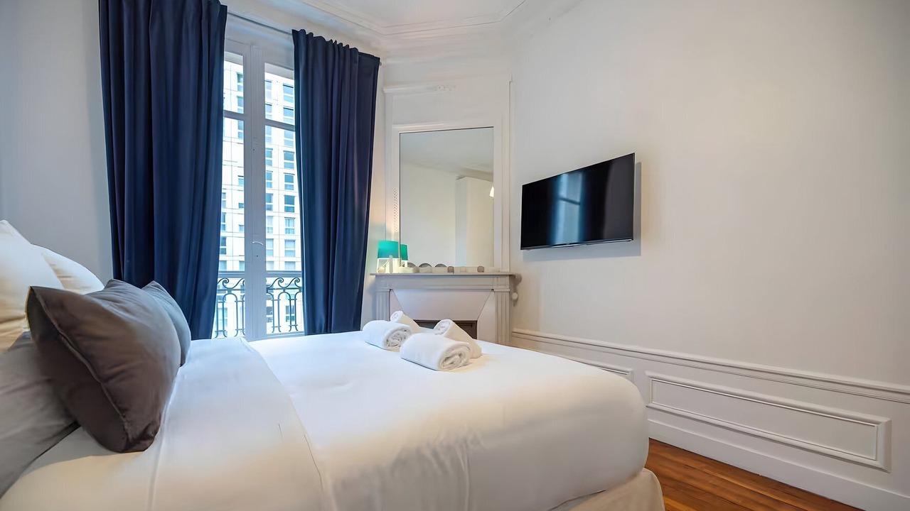 Photo of Bedroom in Faubourg Saint-Germain