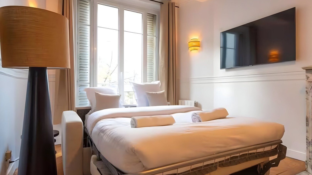 Photo of Bedroom in Quartier du Gros-Caillou