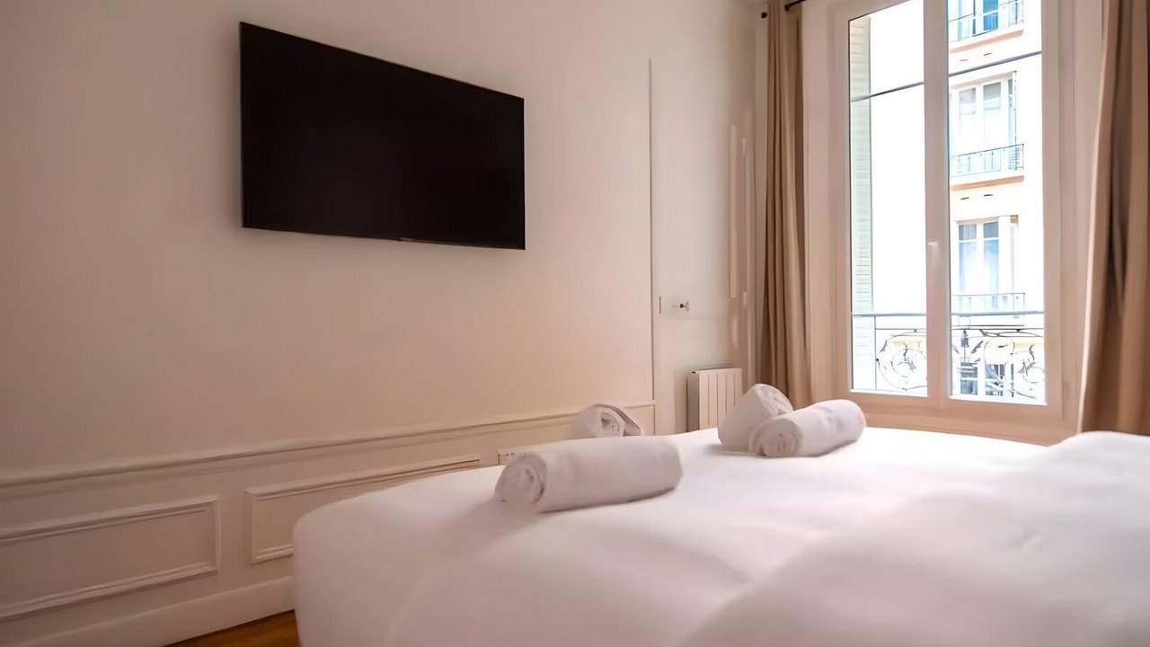 Photo of Bedroom in Quartier du Gros-Caillou