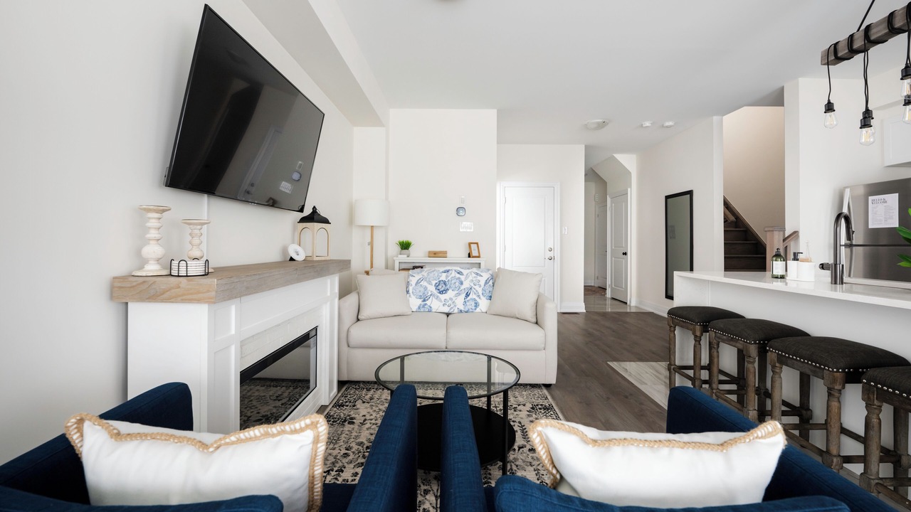 Photo of Livingroom in Shelburne