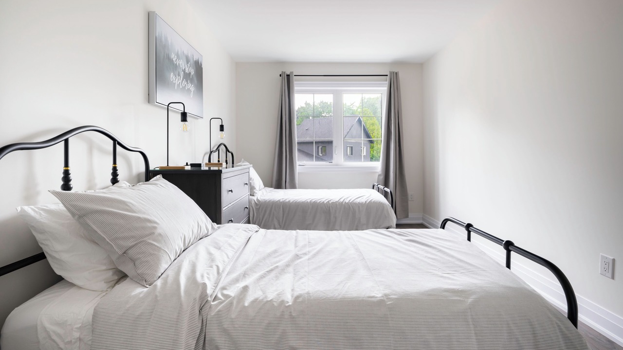 Photo of Bedroom in Shelburne