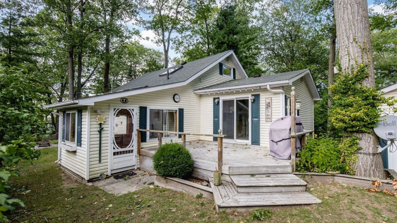 Photo of Outdoor in Tiny
