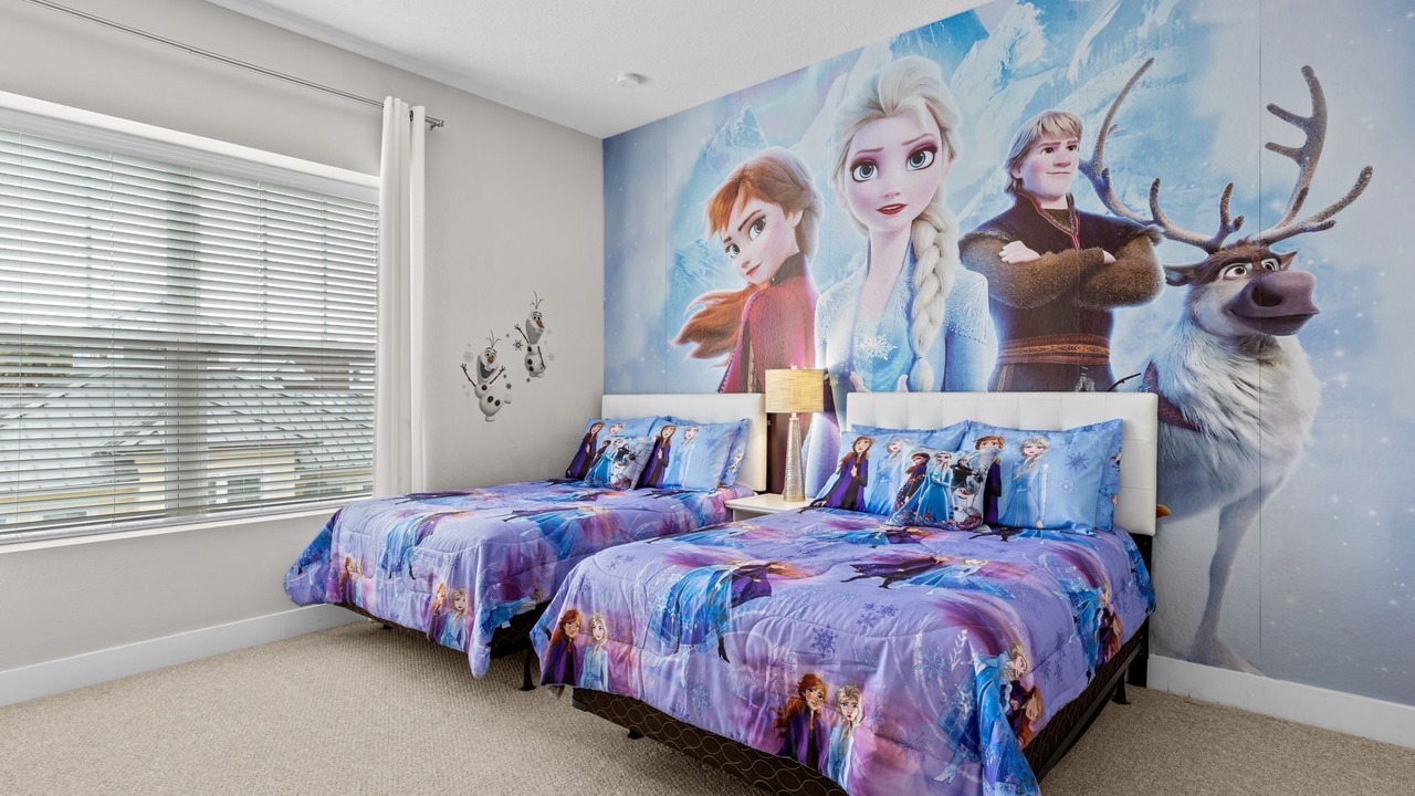 Photo of Bedroom in Crestwynd Bay