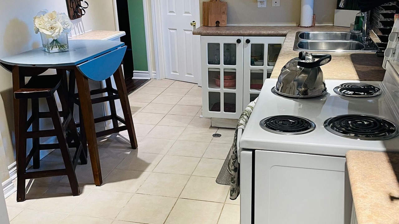 Photo of Kitchen in Oakville