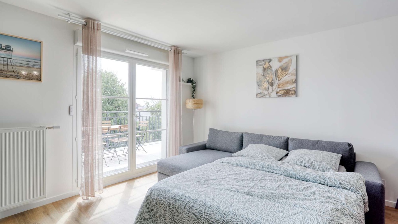 Photo of Bedroom in Le Blanc-Mesnil