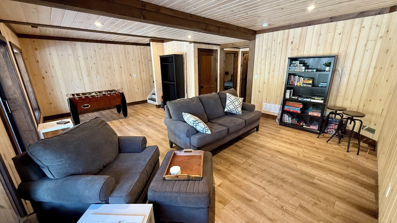 Photo of Livingroom in Bracebridge