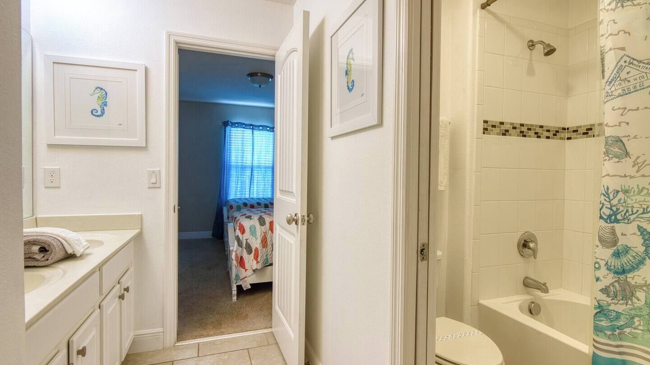 Photo of Bathroom in Sunridge Woods