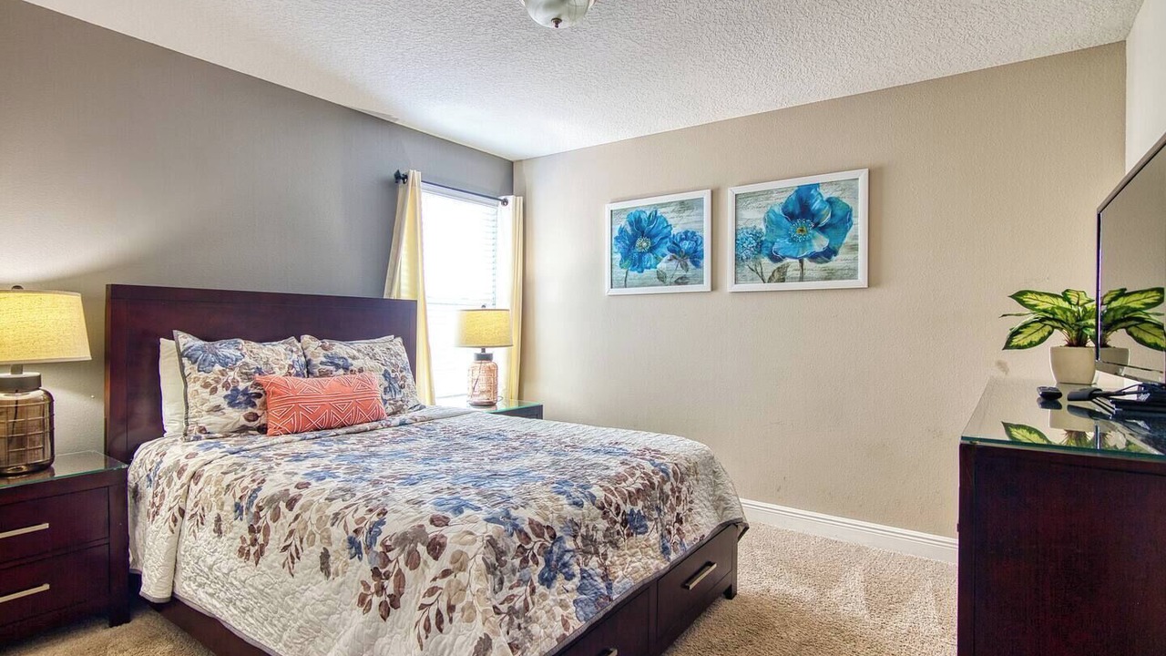 Photo of Bedroom in Sunridge Woods
