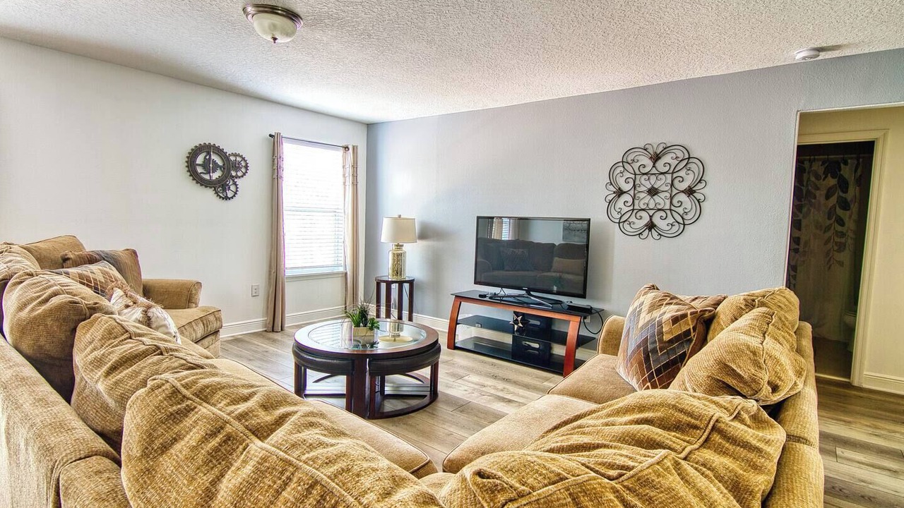 Photo of Livingroom in Sunridge Woods