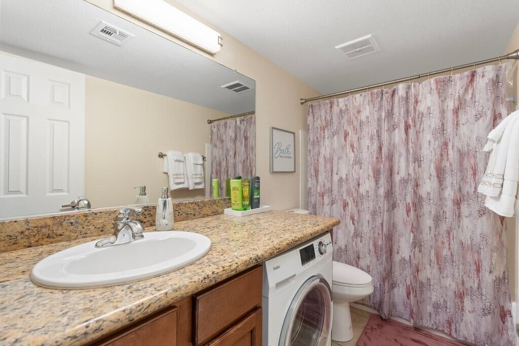 Photo of Bathroom in Papago Parkway