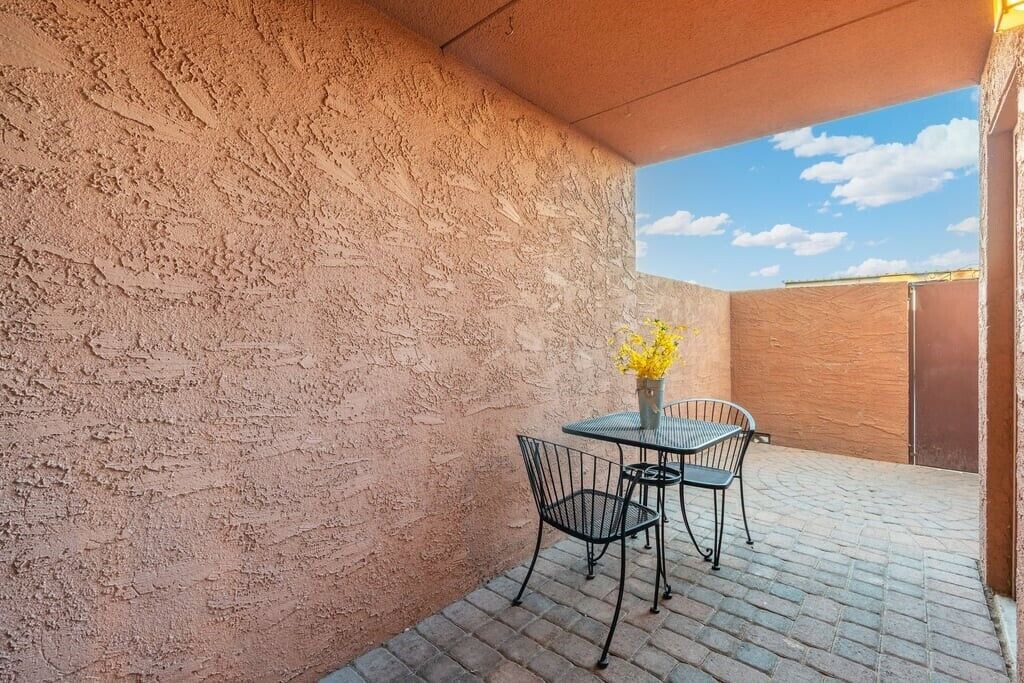 Photo of Outdoor in Papago Parkway