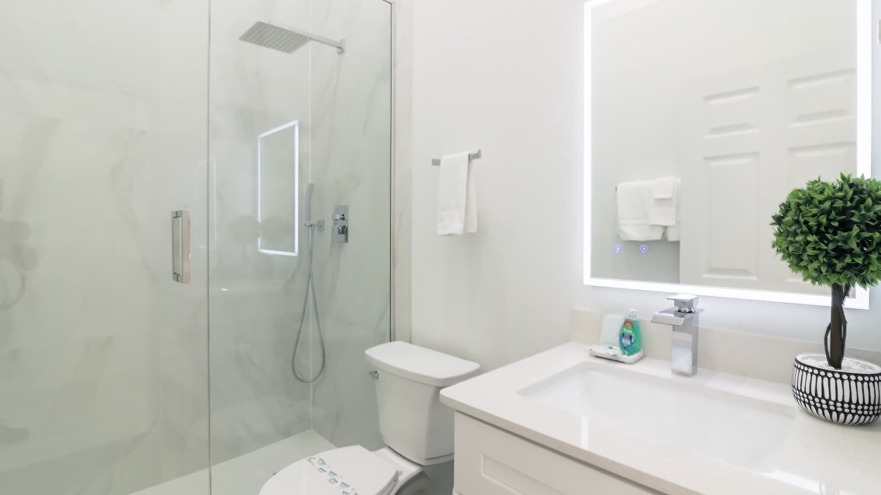 Photo of Bathroom in Lake Davenport Estates