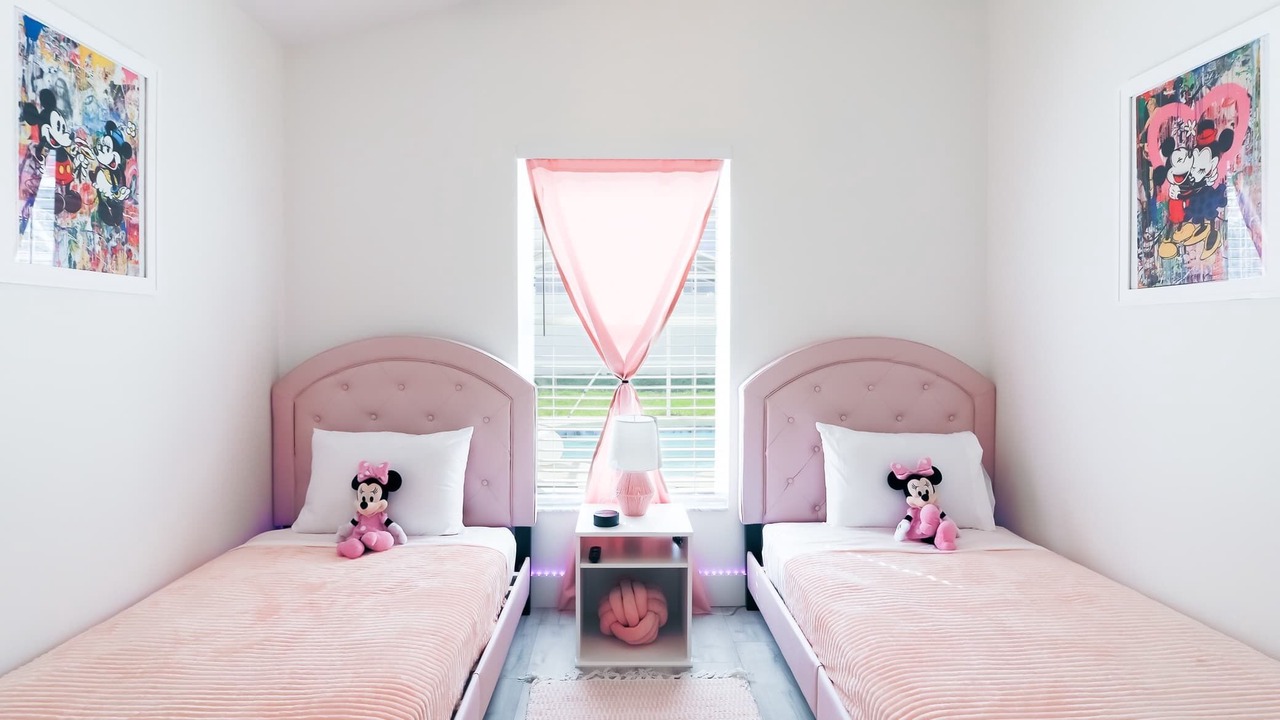 Photo of Bedroom in Lake Davenport Estates