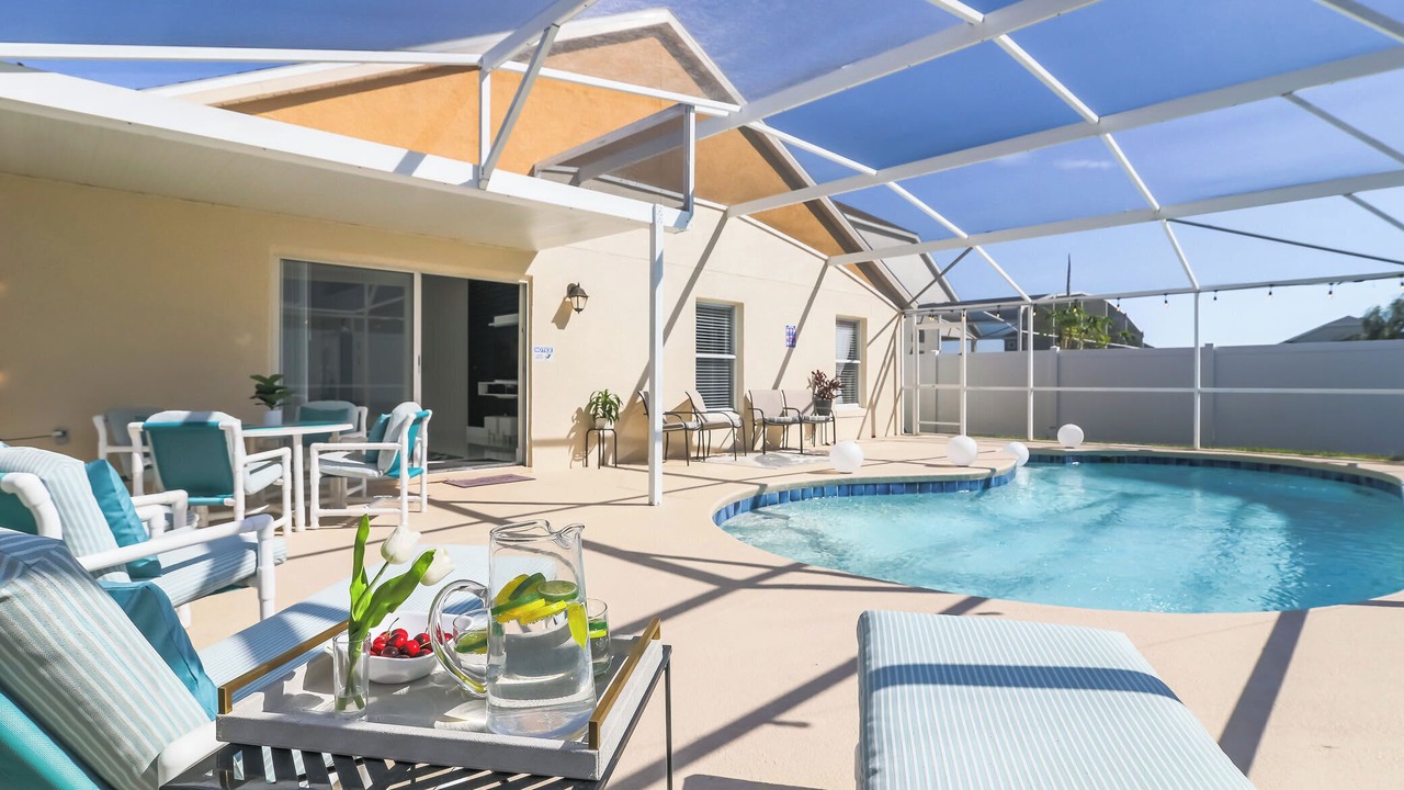 Photo of Outdoor in Lake Davenport Estates